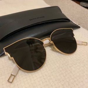 Gentle Monster Sunglasses Sign of Two